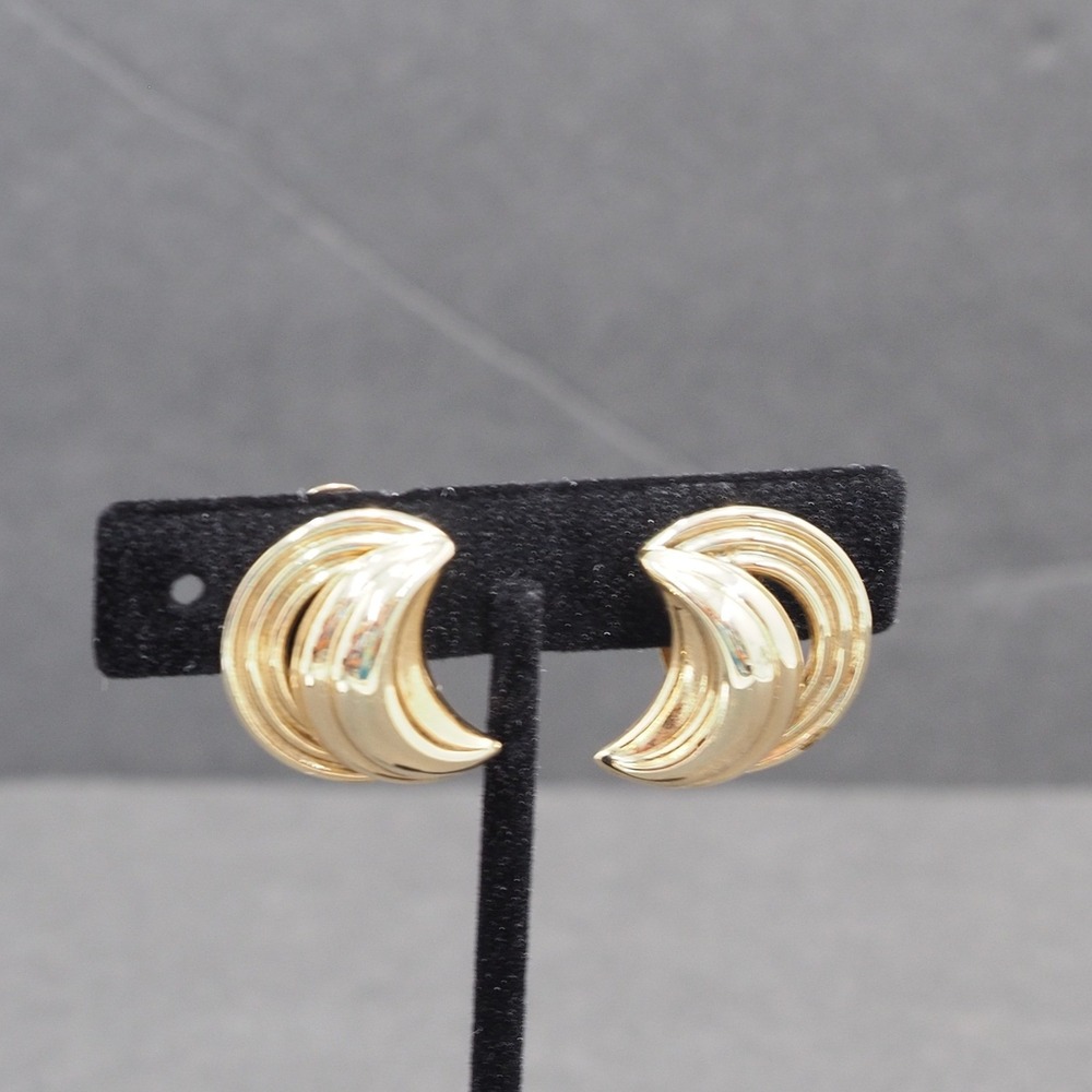 Vintage Napier Clip On Earrings Ribbed Crescent Moon Polished Gold Tone Classic